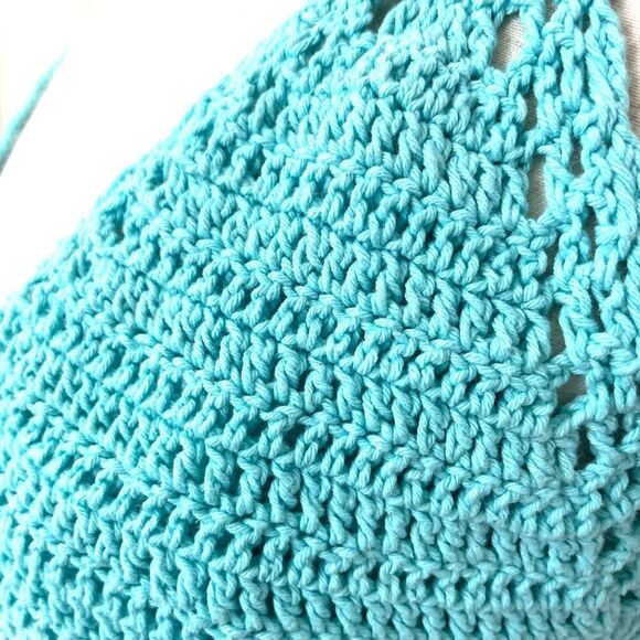 Bali Chic Blue crocheted bikini top - Picture 5 of 11